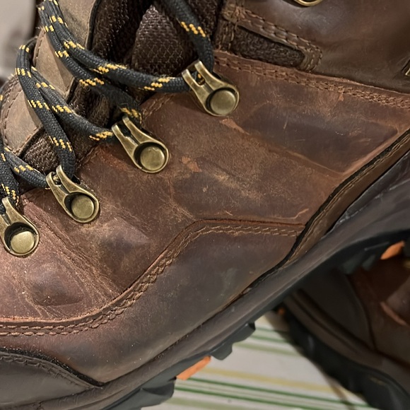 Skechers  Boot - Picture 6 of 8